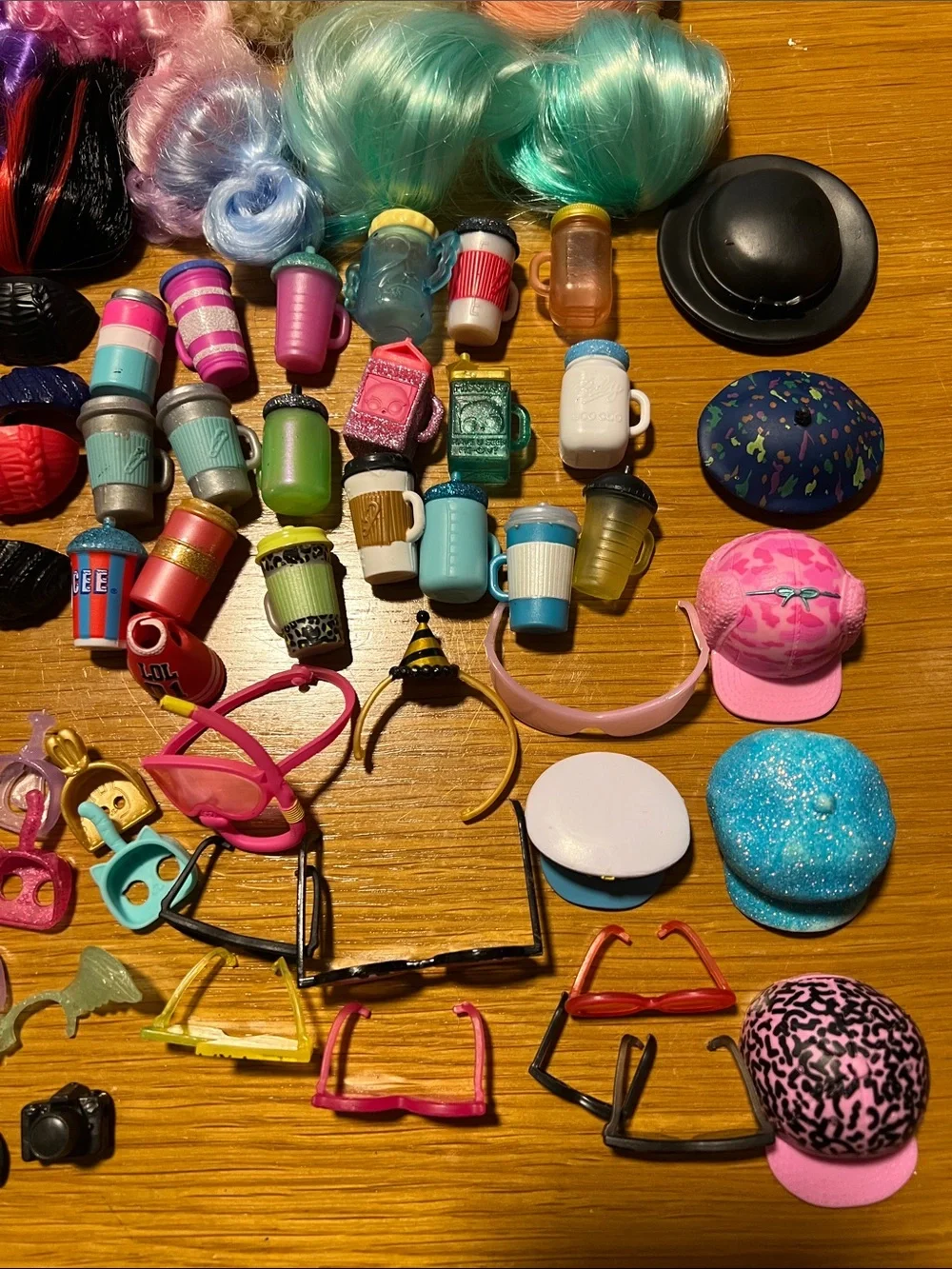LOL doll accessories